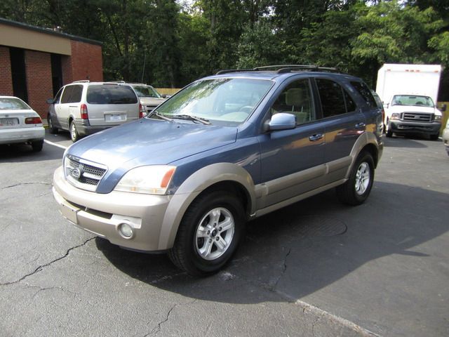 2004 Kia Sorento Crew Cab 126.0 WB 1SC LS Z85