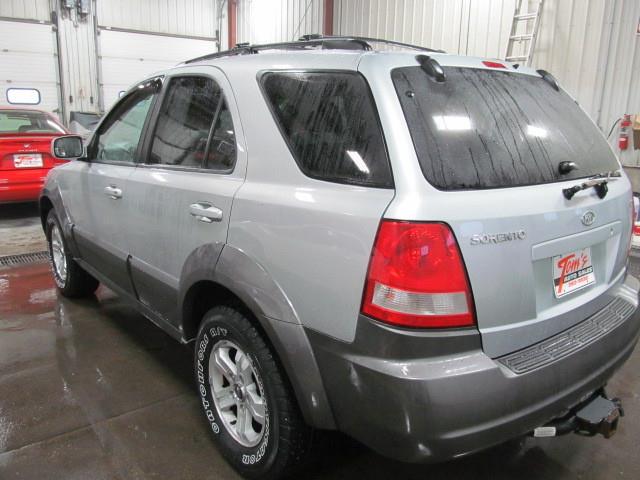 2004 Kia Sorento For Passenger W/ Limited Mobility