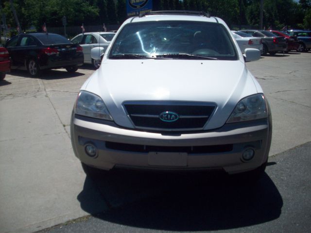 2004 Kia Sorento 2500 LS 8 Psngr Van