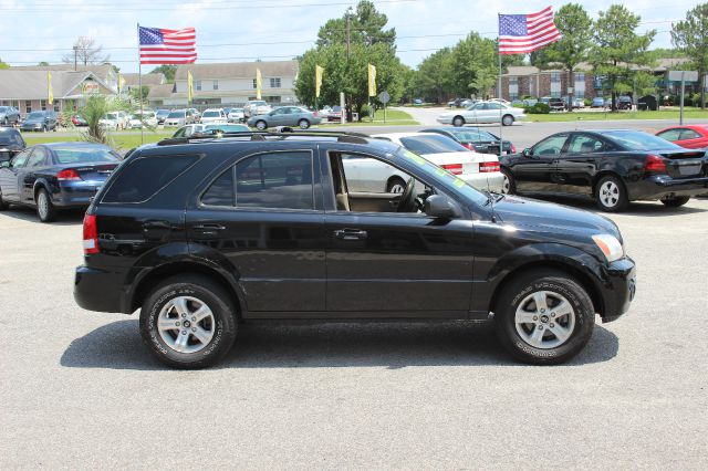 2004 Kia Sorento Crew Cab 126.0 WB 1SC LS Z85