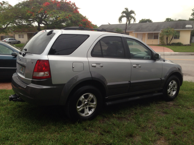 2005 Kia Sorento Crew Cab 126.0 WB 1SC LS Z85