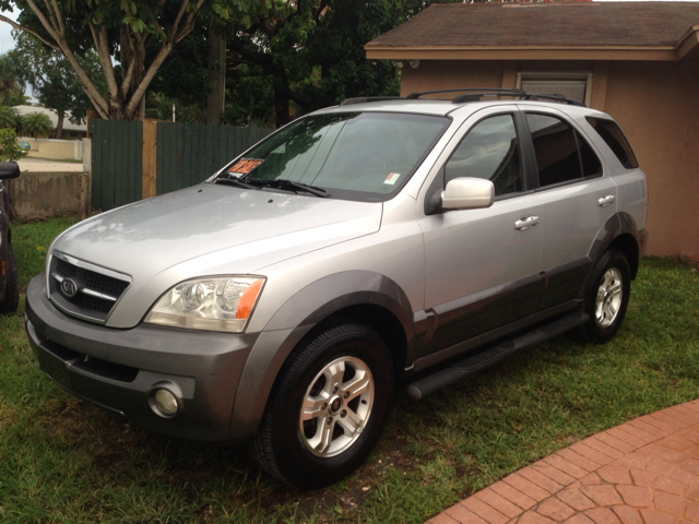 2005 Kia Sorento Crew Cab 126.0 WB 1SC LS Z85