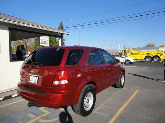 2005 Kia Sorento 4x4 Styleside Lariat