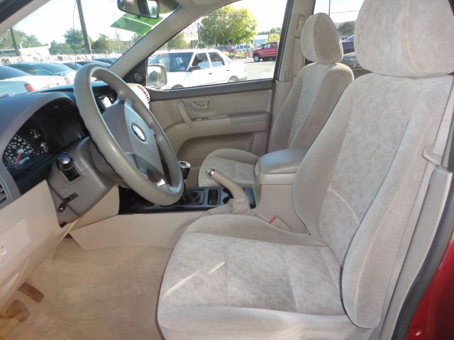 2005 Kia Sorento 4x4 Styleside Lariat