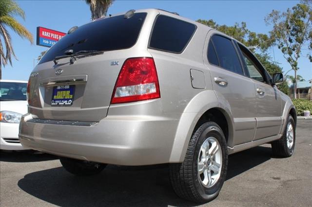 2005 Kia Sorento BASE LS XTR