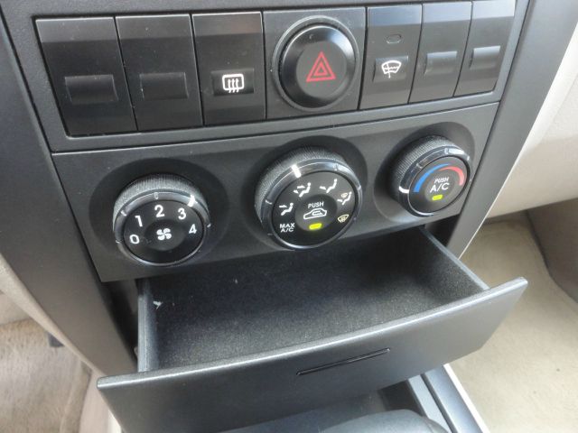 2005 Kia Sorento Unknown