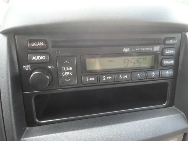 2005 Kia Sorento Unknown