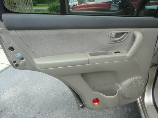 2005 Kia Sorento Unknown