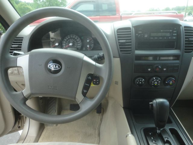 2005 Kia Sorento Unknown