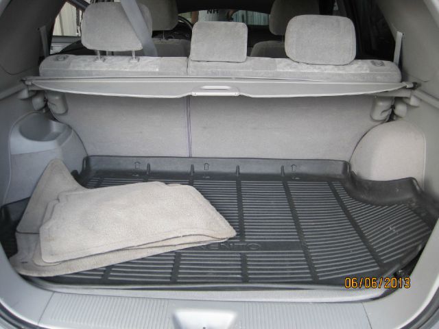 2005 Kia Sorento Crew Cab 126.0 WB 1SC LS Z85