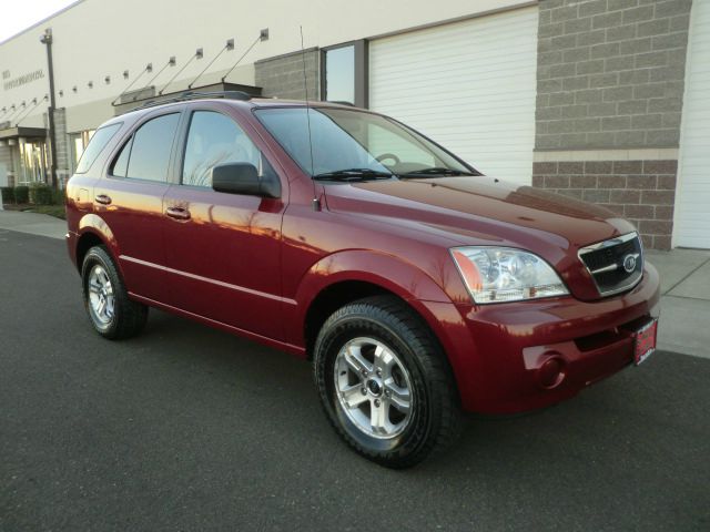 2005 Kia Sorento LS Truck
