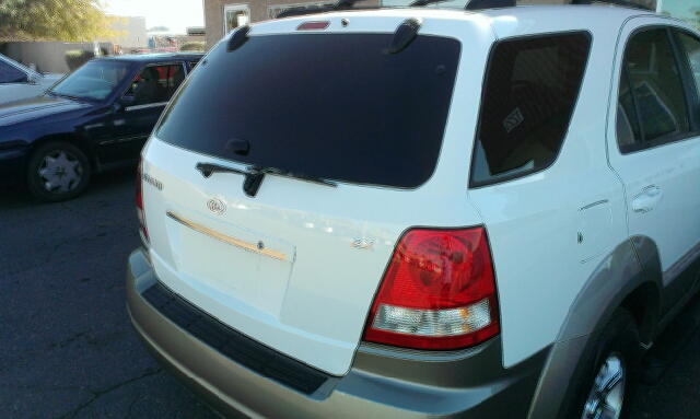 2005 Kia Sorento 4x4 Styleside Lariat