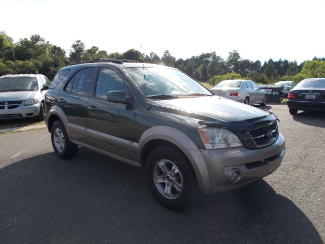 2005 Kia Sorento Crew Cab 126.0 WB 1SC LS Z85