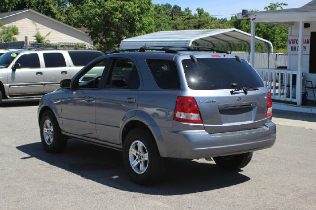 2005 Kia Sorento Crew Cab 126.0 WB 1SC LS Z85
