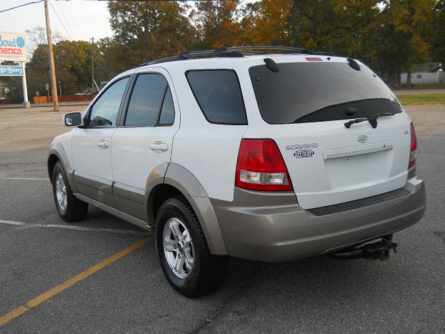 2005 Kia Sorento CREW CAB