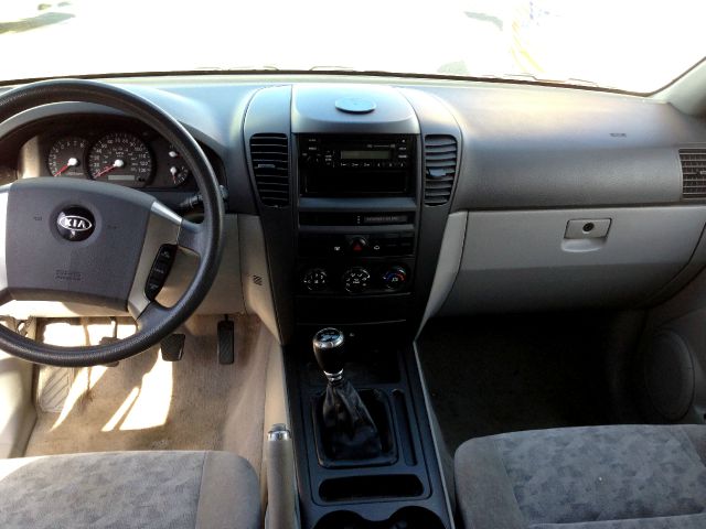 2006 Kia Sorento 4x4 Styleside Lariat