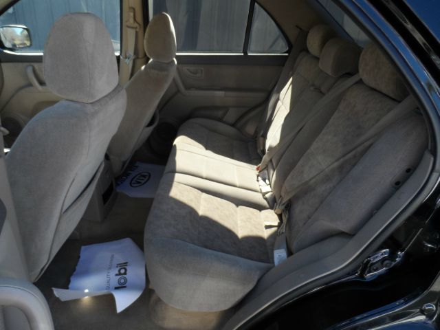 2006 Kia Sorento LS Truck