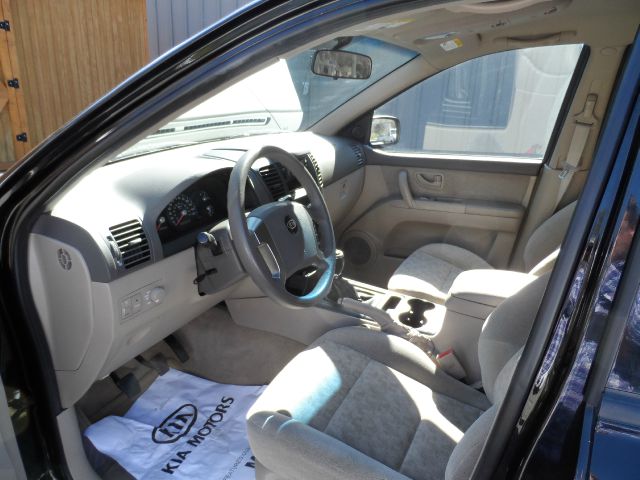 2006 Kia Sorento LS Truck