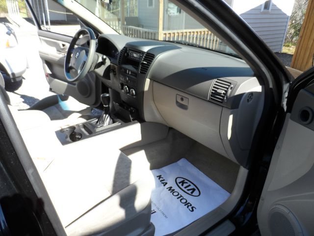 2006 Kia Sorento LS Truck