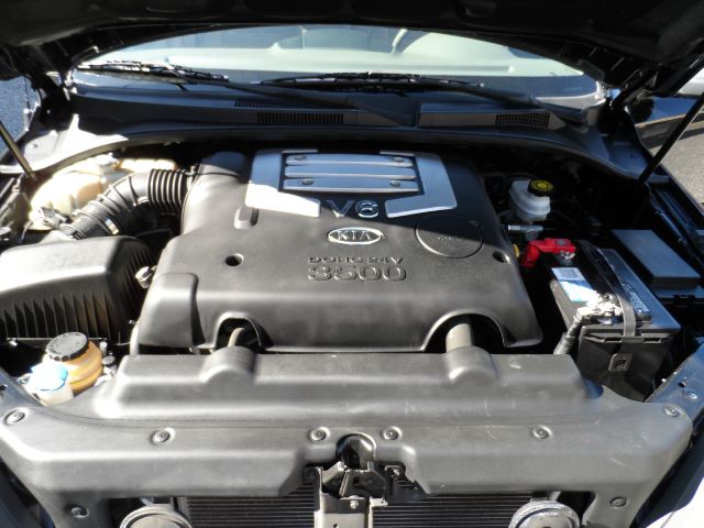 2006 Kia Sorento LS Truck