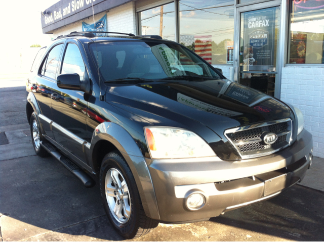 2006 Kia Sorento LS Truck