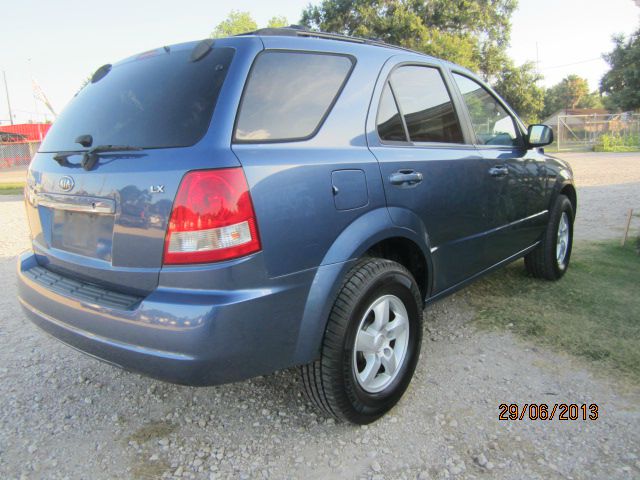 2006 Kia Sorento Crew Cab 126.0 WB 1SC LS Z85