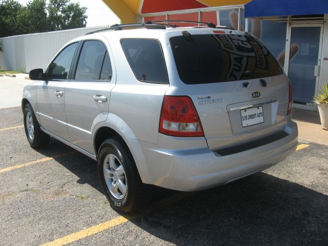2006 Kia Sorento Crew Cab 126.0 WB 1SC LS Z85