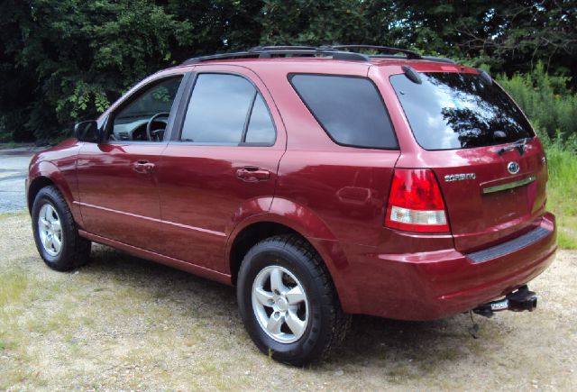 2006 Kia Sorento LS Truck