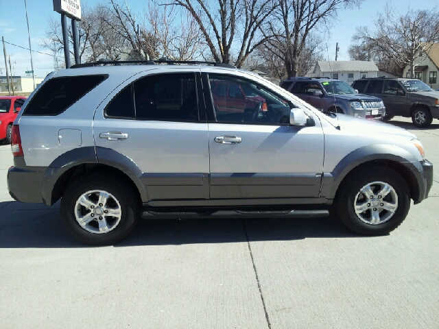 2006 Kia Sorento Crew Cab 126.0 WB 1SC LS Z85