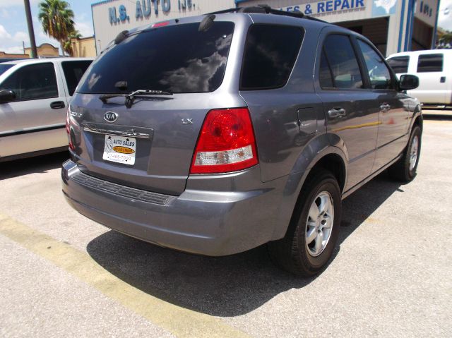 2006 Kia Sorento Crew Cab 126.0 WB 1SC LS Z85