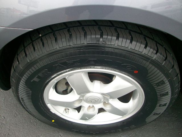 2007 Kia Sorento 4x4 Styleside Lariat