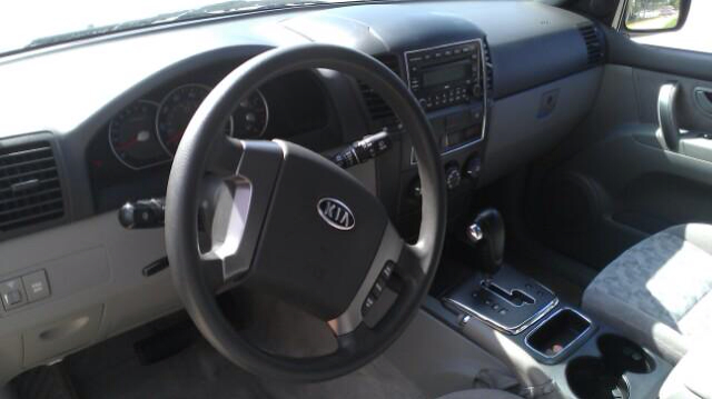 2007 Kia Sorento 4x4 Styleside Lariat
