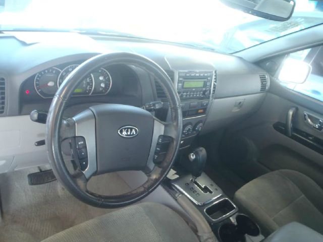 2007 Kia Sorento Crew Cab 126.0 WB 1SC LS Z85