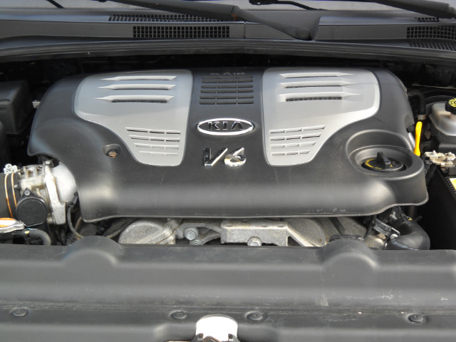 2007 Kia Sorento LS Truck