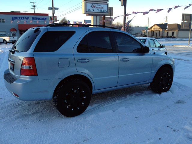 2007 Kia Sorento LS Truck