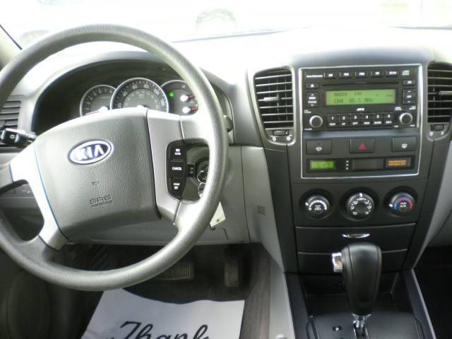 2008 Kia Sorento Elk Conversion Van