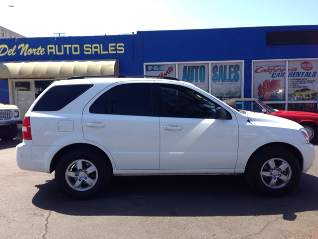 2008 Kia Sorento LS Truck