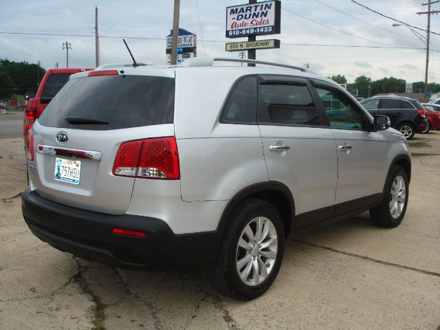 2011 Kia Sorento 4x4 Styleside Lariat