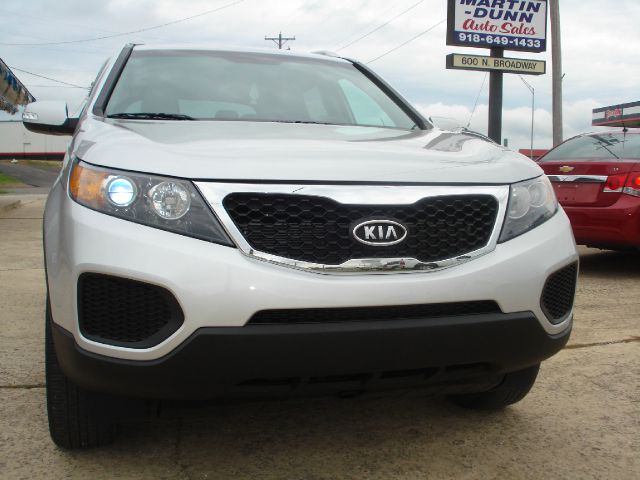 2011 Kia Sorento 4x4 Styleside Lariat