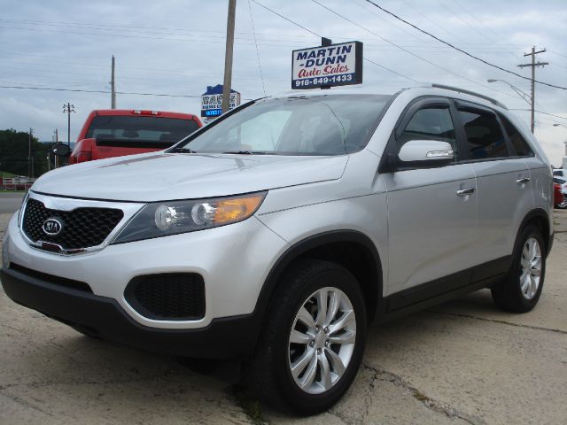 2011 Kia Sorento 4x4 Styleside Lariat