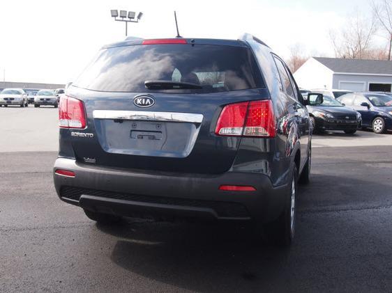 2011 Kia Sorento 4x4 Styleside Lariat