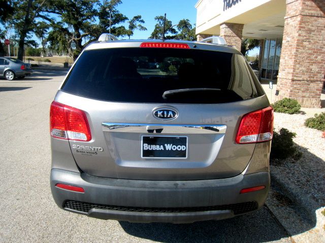 2011 Kia Sorento 4x4 Styleside Lariat