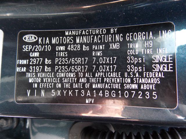 2011 Kia Sorento 4x4 Styleside Lariat