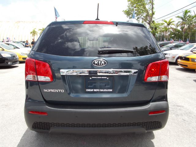 2011 Kia Sorento 4x4 Styleside Lariat
