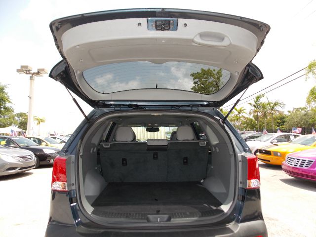 2011 Kia Sorento 4x4 Styleside Lariat