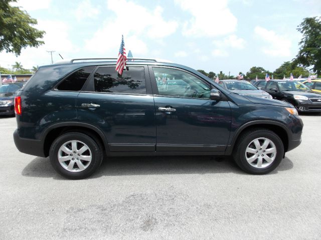 2011 Kia Sorento 4x4 Styleside Lariat