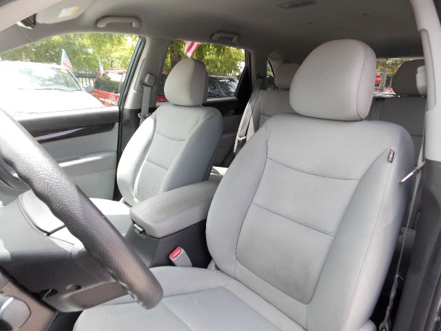 2011 Kia Sorento 4x4 Styleside Lariat