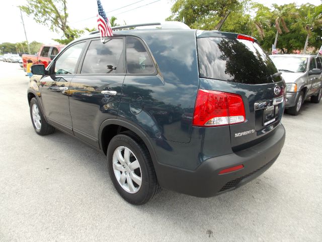 2011 Kia Sorento 4x4 Styleside Lariat