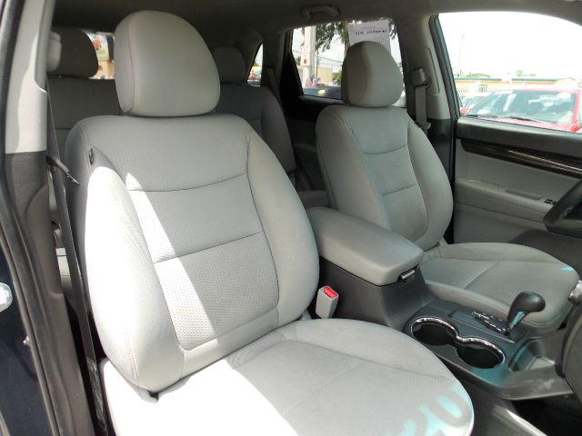 2011 Kia Sorento 4x4 Styleside Lariat