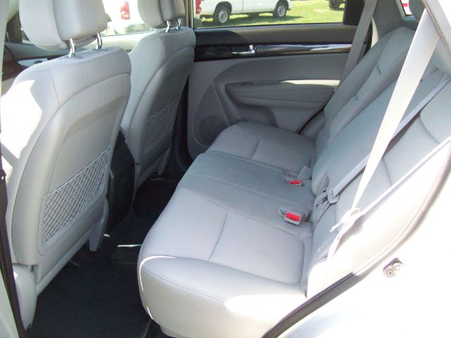 2011 Kia Sorento 4x4 Styleside Lariat
